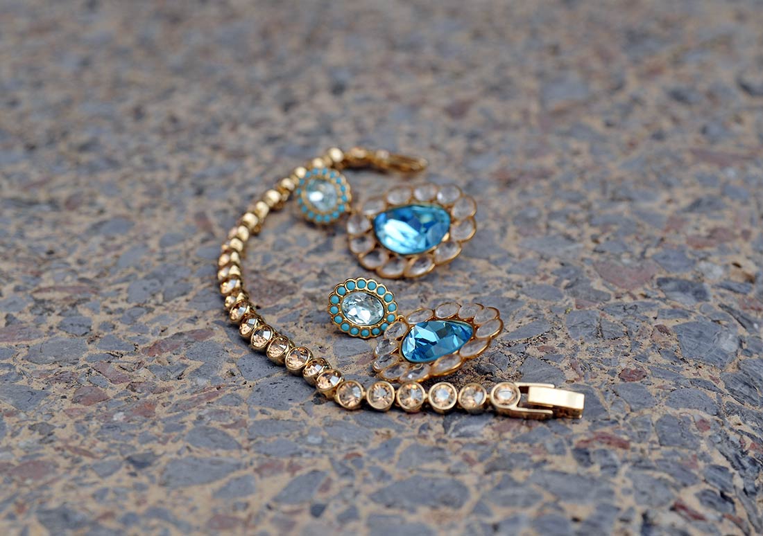 simplymathilda-dolcegabbana-complementos-swarovski